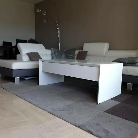 Parc Montrose Apartment